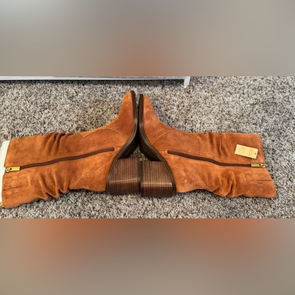 Vince Camuto Tan Heeled Boots - Picture 4 of 8